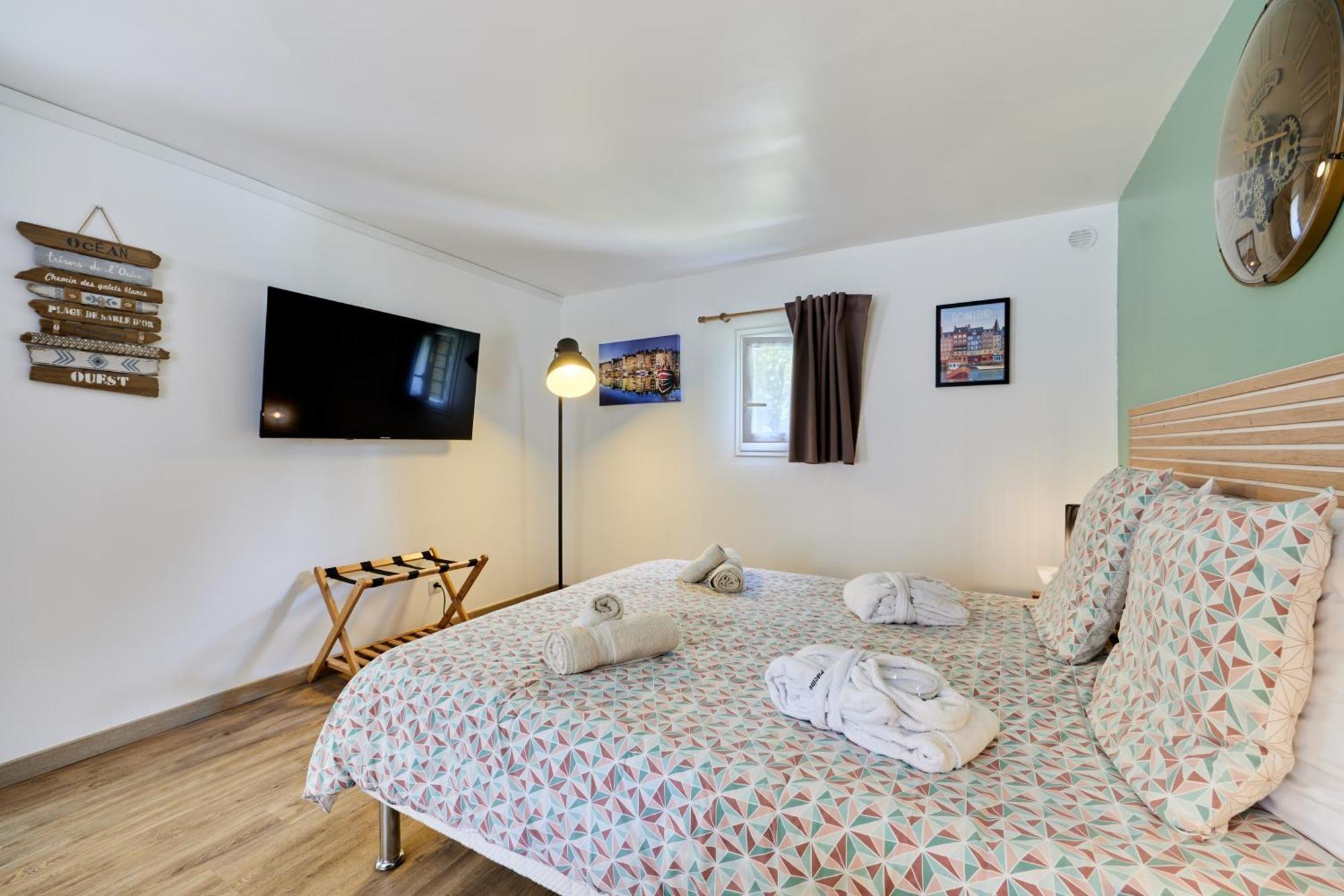 Domaine Du Gros Chene - Terrasses Avec Jacuzzis Privatifs Apartamento Ablon Exterior foto