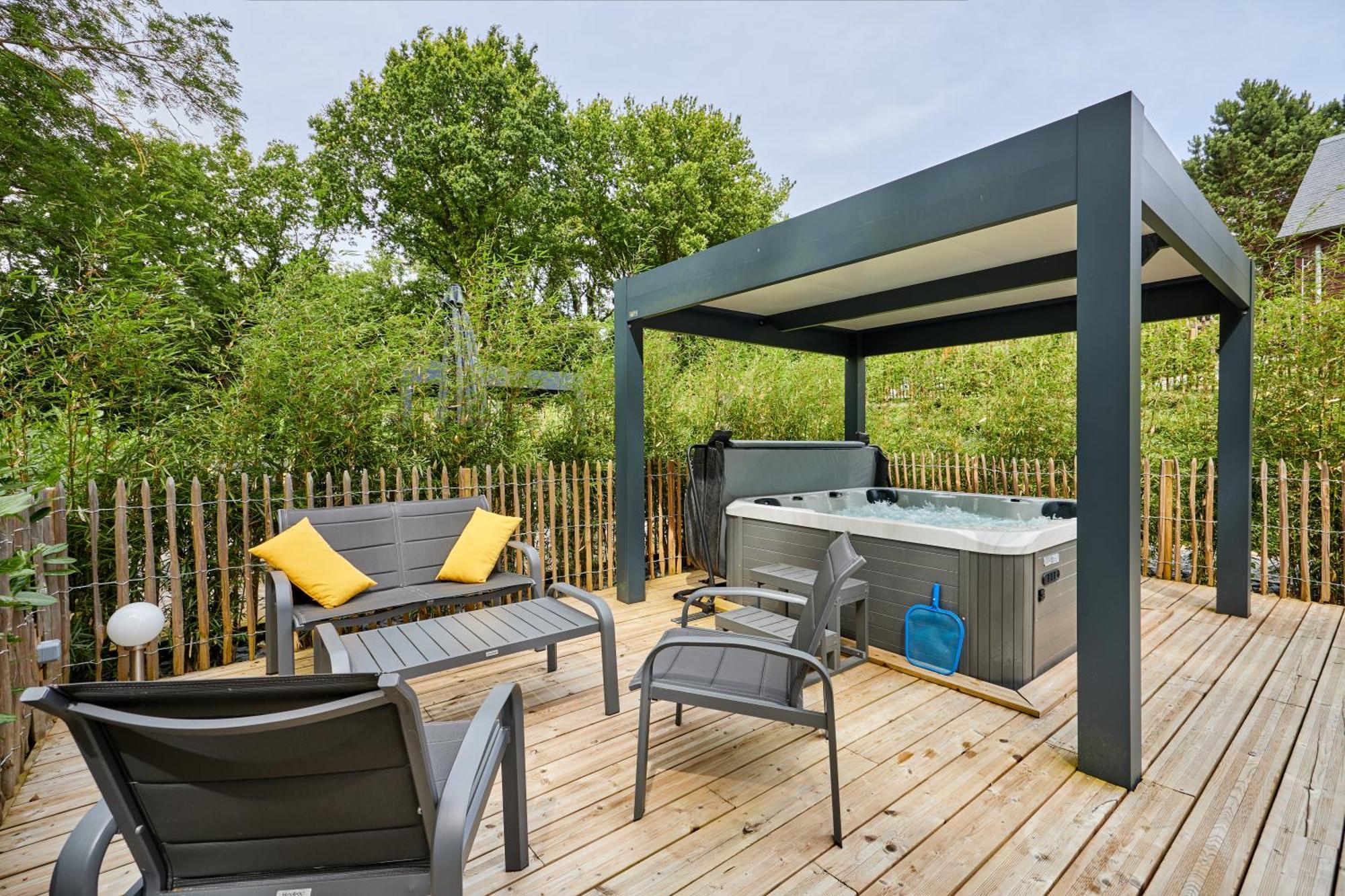 Domaine Du Gros Chene - Terrasses Avec Jacuzzis Privatifs Apartamento Ablon Exterior foto